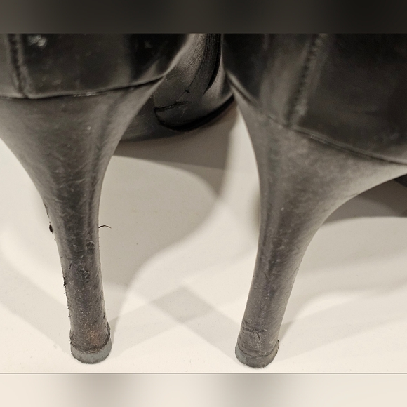 Roberto Cavalli Black Leather Heeled Boots - Picture 9 of 15